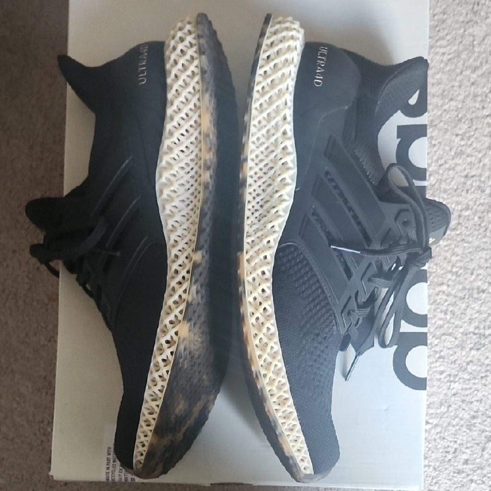 ♥️adidas Ultra 4D Running Shoes - Black and Gray♥️ - Picture 8 of 10